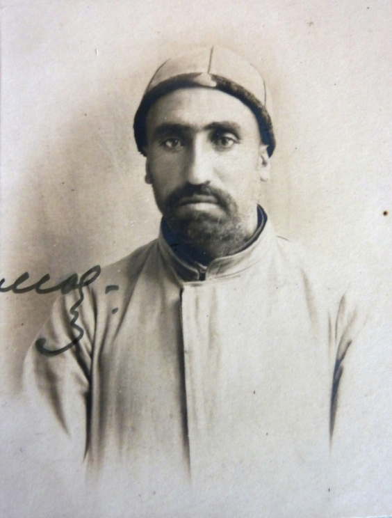 The workers at the Baku oil field were at the beginning of the century "a mixture of tribes and nations", as contemporaries put it. One such worker was Meshadi Khalil Ibrahim, a 25 year-old from Khalkhala, Persia.